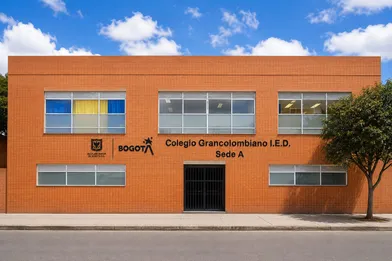 Fachada del Colegio Grancolombiano, en Bogotá